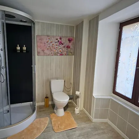 Appartement 2 Personnes Avec Jardin Et Salle Spa Lägenhet